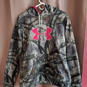 ☀️Under Armour Camo Logo Hoodie☀️